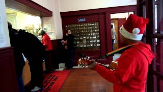 Joy to the World/Silver Bells