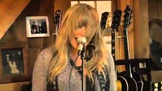 Live from Daryl Hall&#39;s house with Grace Potter: Paris (Ooh la la)