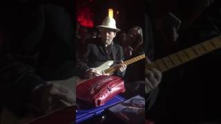 Ronnie Earl playing guitar at my table - B.B. King Blues Club - 3/25/17