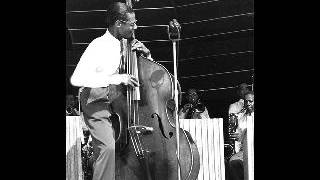 Rare Jimmie Blanton bass solo - Sepia Panorama (Duke Ellington)
