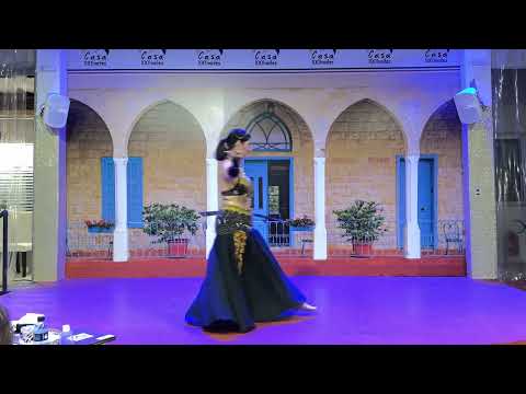 Festa das alunas da professora Beatriz Goes na Casa 1001 noites.