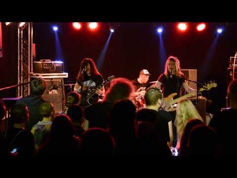 Shirley Holmes im B58 Braunschweig