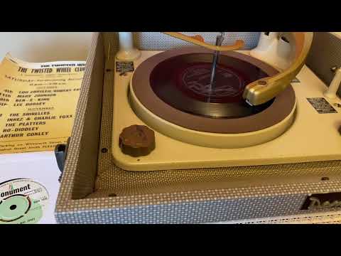 Gladys Knight & The Pips -Take Me In Your Arms And Love Me  - UK Tamla Motown Records Published 1967