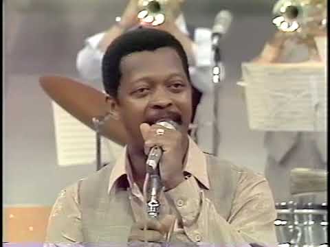 SANTIAGO CERON Y JOHNNY VENTURA - Lobaton (80's)