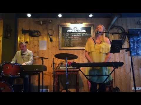 ALDA - Rauða nótt (Live at Cafe Rosenberg)