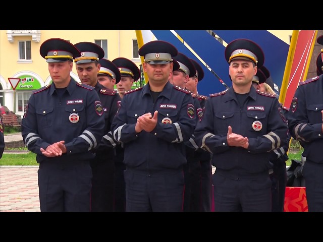 Трёхсотлетие российской милиции отметили торжественным построением