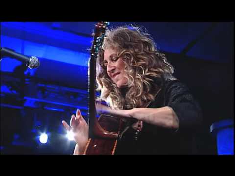 Vicki Genfan Performs Live at The 2011 NAMM Show