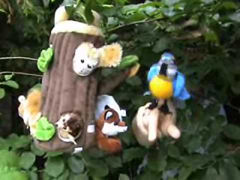 TRÆSTAMME MED FINGERDUKKER