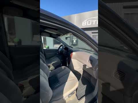 фото chrysler voyager iv 0