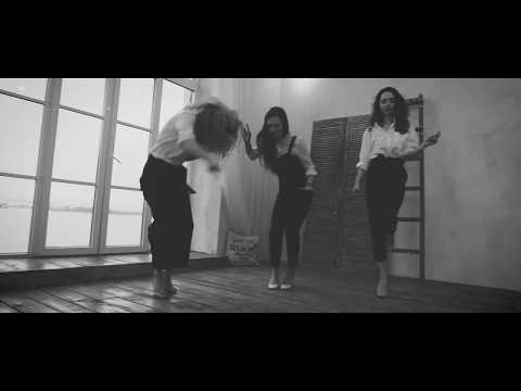 Amelie Acoustic Trio - Umbrella