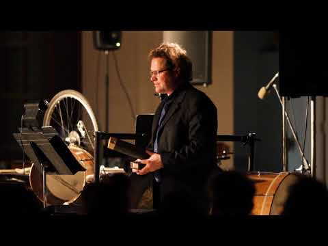 center, unrestrained (2019) by Lieke van der Voort (CA)