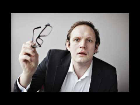 Simon Svensson köper en dator till Jonatan Unge del 1/3 - Della Arte #22