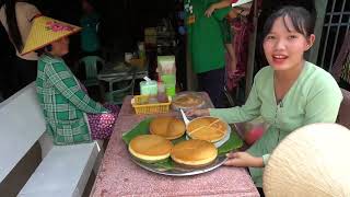Thôn nữ bán bánh