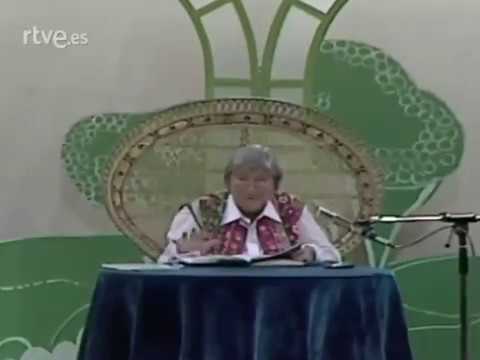 Gloria Fuertes recita 'El gato Garabato'