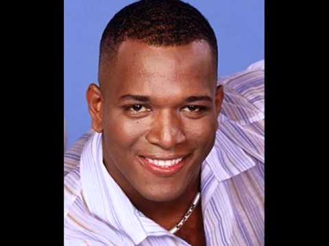 UN DIARIO  HABLA DE TI - Orquesta Paraiso Canta: Willy Garcia