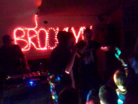 PriamaVypoved & DJ Opia - Zúfalá Doba LIVE