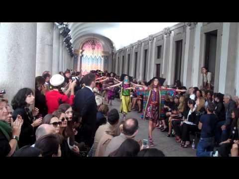 Fashion Broadcasting @ Missoni Spring Summer 2010 \ 2011 Milan Part 3