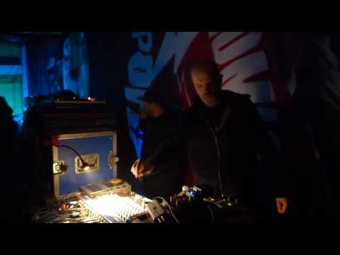 Vibronics ft. Lion Warriah @ Askatasuna (TO) Italy - O.B.F. feat. Mr Williamz ‎- "Mandela"