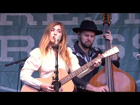 Sierra Ferrell on Osborne Brothers "Lonesome Feeling" FreshGrass 2022