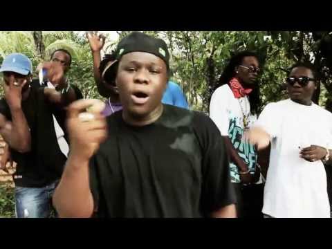 LITTLE MIK - ES CALIENTE - AFTER LIFE RIDDIM - (Official Video HD).