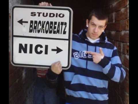 Nici-Jer sam rasto na betonu