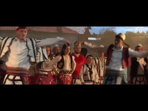 ARDHEMERIA GJAKOVË VALLE RELAKSUESE