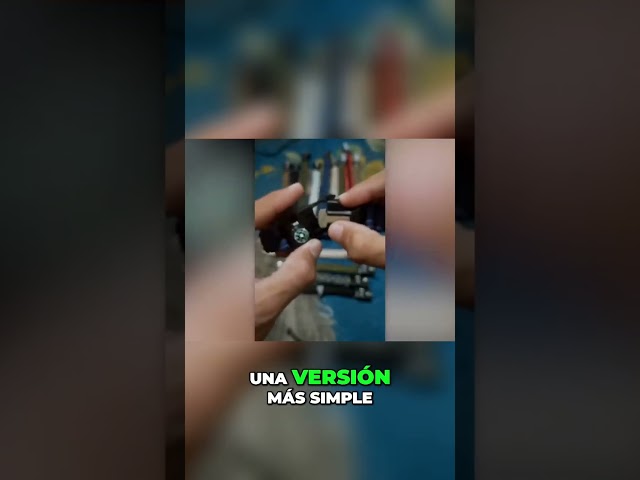 Vídeo relacionado con Batidor de alambre de acero multifuncional multifuncional, batidor táctico portátil de autodefensa para correr, fitness y culturismo
