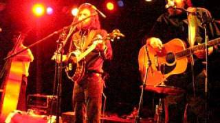 Avett Brothers-Pretty Girl From Feltre