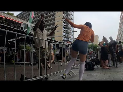 Just Yuggie Vibing With A Stranger