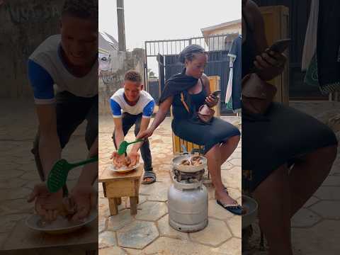 Fried fish                                 #comedy #izahfunnycomedy #trendingshorts #latestskit