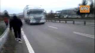 storie-di-migranti-ogni-giorno-rischio-la-vita-sulla-variante