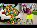 Maria Clara E JP Aprendem As Cores Com Bolinhas Coloridas E Muita Diversão