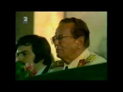 Dan Mladosti   25 maj   Tito je nase sunce