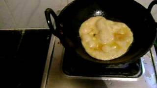 MUANI COOKS ATTA IN MUMBAI,  INDIA 4-11-09