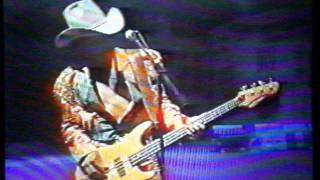 Bronco No quiero Volver, Ya no viene, No nos Vamos a Olvidar