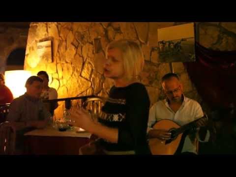 Maria do Ceú Caetano, "Fado Licas" - "A voz"