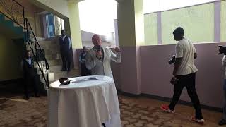 preview picture of video 'Hotel "Riviere Ruzizi" opening. Manager speech. République Démocratique du Congo. Bukavu.'