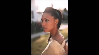 Cindy Herron (En Vogue) - Mean It