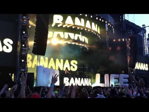 Bananas vs. Reload - Dada Life Mashup at Lollapalooza 2013