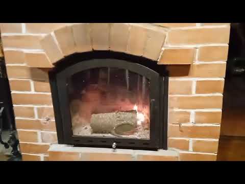 Видео о дверце камина 2
