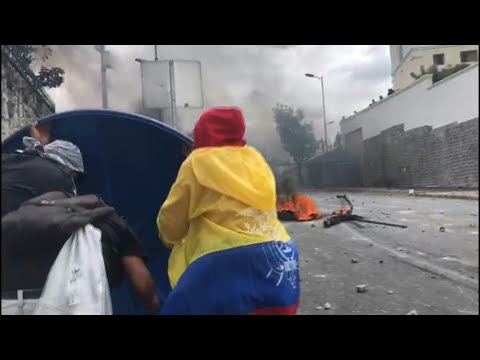 Clashes erupt between protesters and police in Quito | AFP