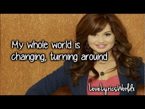 Debby Ryan - Hey Jessie (Jessie Theme Song) Lyrics