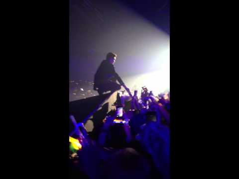 130928 INFINITE OGSBKK can you smile (SY focus) + fan service