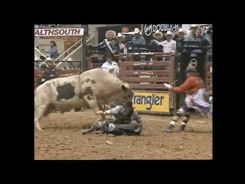 Panhandle Slim bucks Bobby Capps - 99 PBR Charlotte