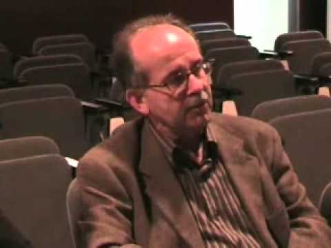 Vídeo: Entrevista realizada por Tati Mancebo a Agustín Fernández Paz na Biblioteca Nodal González Garcés da Coruña, 2007  [11´ 19´´]