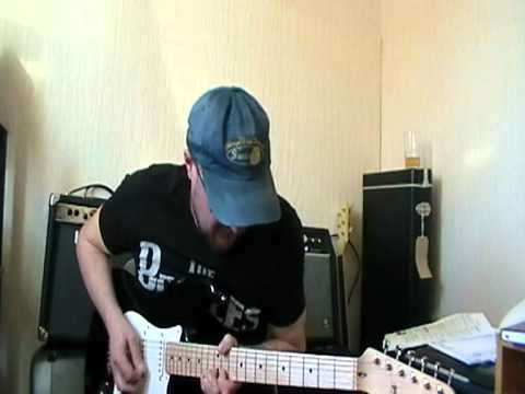 Clapton Strat Demo. Modern Blues Vamp, by Chris Roach from Salford, UK