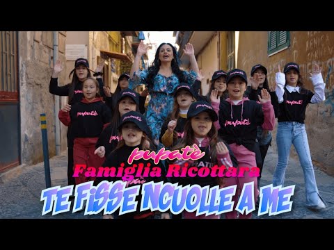 Famiglia Ricottara - Pupatè Te Fisse Ncuolle A Me (Video Ufficiale 2024)