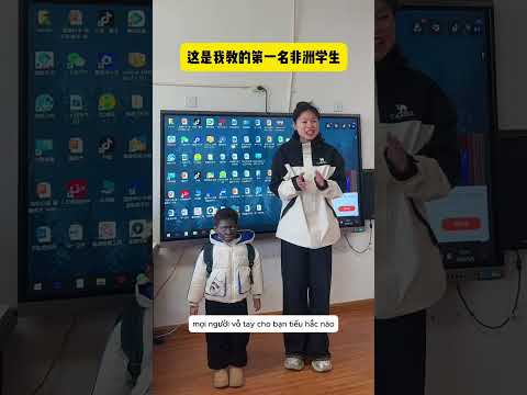 Cô Giáo Giới Thiệu Học Sinh  Mới Chuyển Trường Với Các Em Trong Lớp