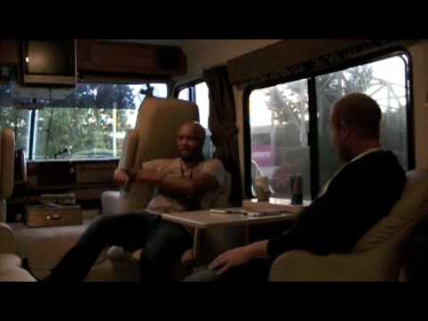 Carlos Whittaker (@loswhit)