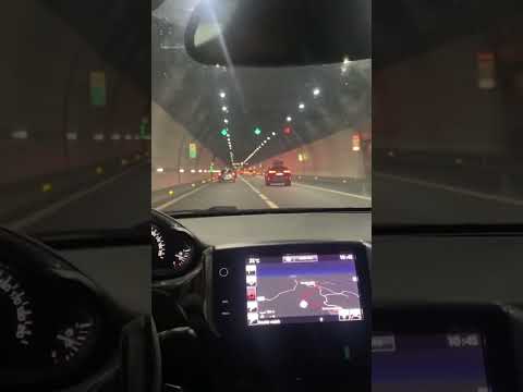 A five minute tunnel in Bologna #tunnel #italy #bologna #tunnelsinitaly #italiantunnels